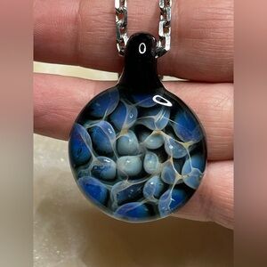 glass pendant with 18”Silver tone Necklace